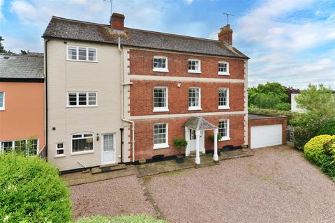 3 Vinery Lane, Off Southbank Road... 4 bed townhouse for sale