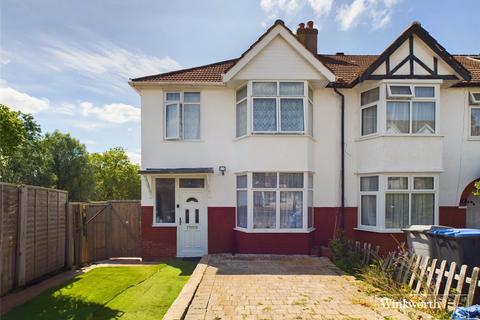 Wood Close, London NW9 3 bed end of terrace house for sale