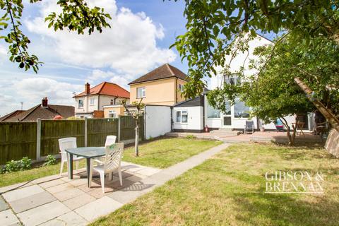 Brackendale Avenue, Basildon, SS13 4 bed detached house for sale