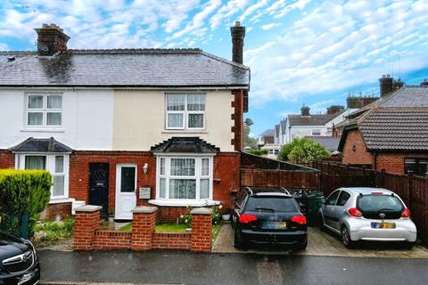 2 bedroom semi-detached house for sale