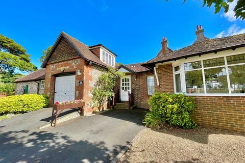 Manor Close, East Preston 3 bed detached bungalow for sale