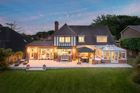 Purley CR8 4 bed detached house for sale