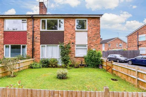 London Road, Tonbridge, Kent 2 bed maisonette for sale