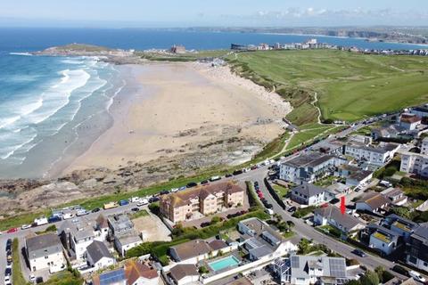 Pentire Crescent, Newquay TR7 4 bed detached bungalow for sale