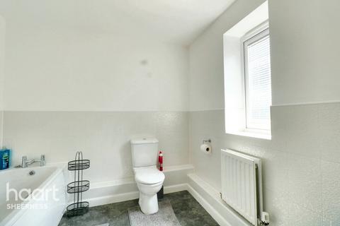 Camellia Road, Sheerness 2 bed apartment for sale