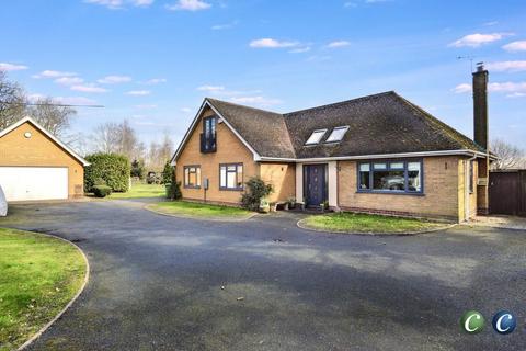 London Road, Weston 4 bed detached house for sale