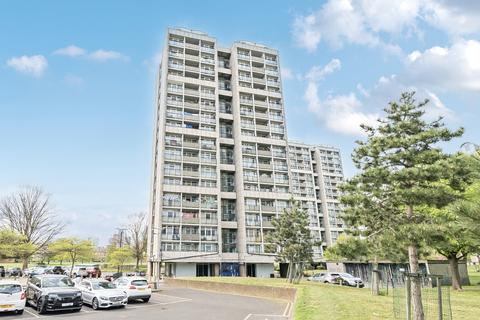 Brandon Estate, London 2 bed apartment for sale