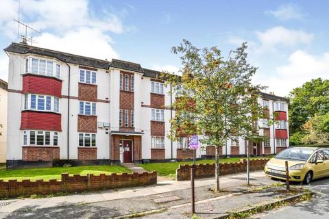 Amblecote Road, London 2 bed apartment for sale