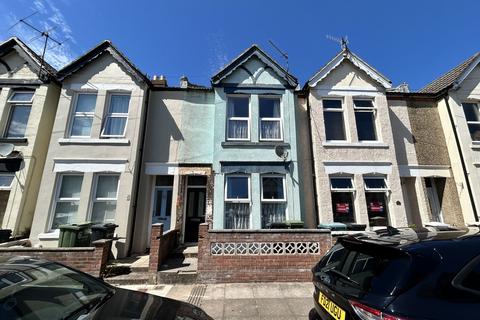 Glasgow Road, Southsea, PO4 3 bed terraced house for sale