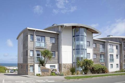 Pentire Avenue, Newquay TR7 2 bed apartment for sale
