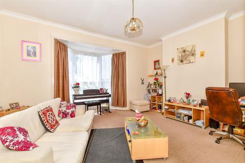 Canterbury Road, Birchington, Kent 1 bed ground floor flat for sale