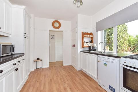 Ringold Avenue, Ramsgate, Kent 3 bed semi