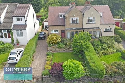Ravenscliffe Road, Calverley, Pudsey... 3 bed semi