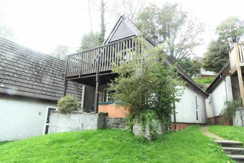 3 bedroom chalet for sale