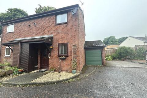 2 bedroom semi-detached house for sale