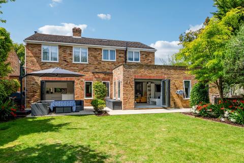 Grayburn Close, Chalfont St. Giles, HP8 4 bed detached house for sale