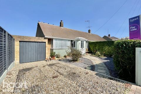 2 bedroom semi-detached bungalow for sale