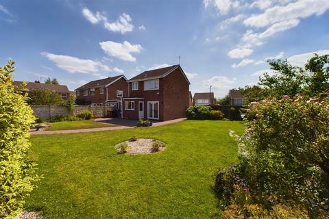 Willow Drive, Newhall 3 bed detached house for sale