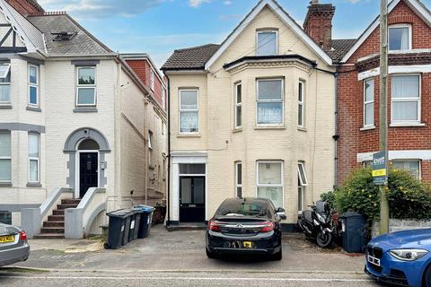 7 bedroom flat for sale