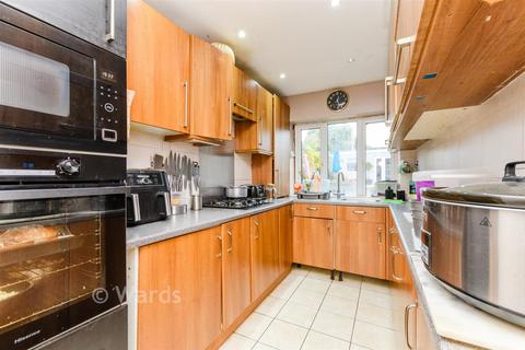 Okehampton Crescent, Welling, Kent 3 bed semi