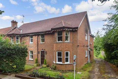 The Street, Effingham, Leatherhead... 1 bed ground floor maisonette for sale