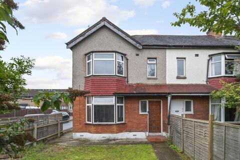 Hook Road, Surbiton KT6 4 bed end of terrace house for sale