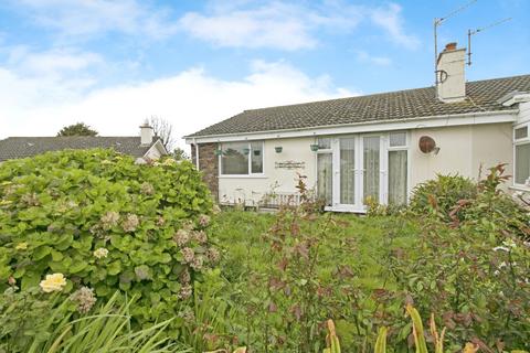 Roseland Park, TR14 8LU TR14 2 bed bungalow for sale