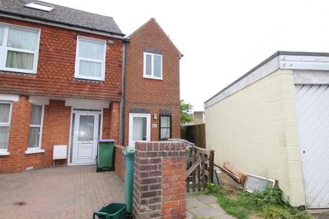 Hawkins Road, Folkestone CT19 3 bed end of terrace house for sale