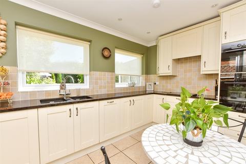 Pear Tree Lane, Loose, Maidstone, Kent 4 bed detached house for sale