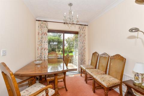 Sturry Hill, Sturry, Canterbury, Kent 2 bed terraced house for sale