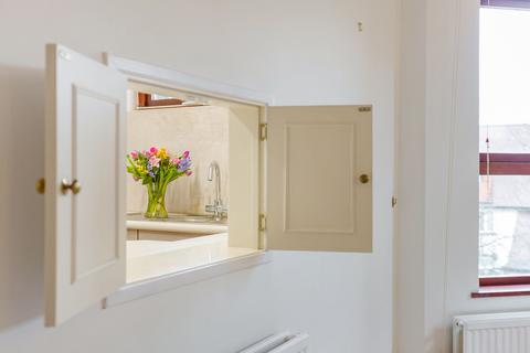 Finchley Road, London NW11 1 bed retirement property for sale