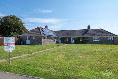 2 bedroom terraced bungalow for sale