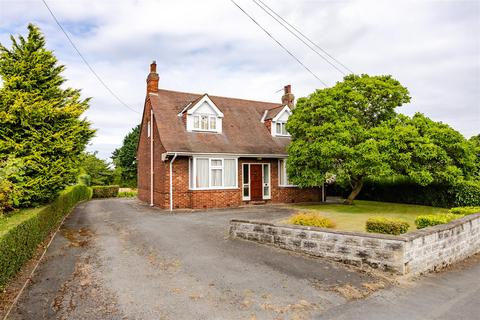 Church Street, Kirton Lindsey 3 bed detached house for sale