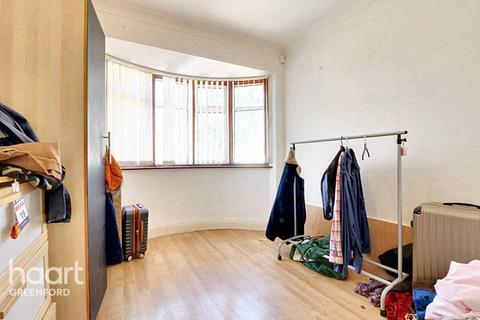 Windermere Road, Southall 3 bed terraced house for sale