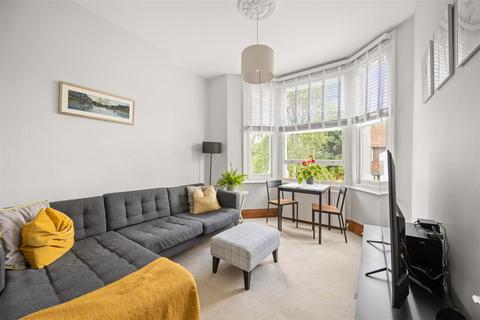Pember Road, Kensal Rise NW10 2 bed flat for sale