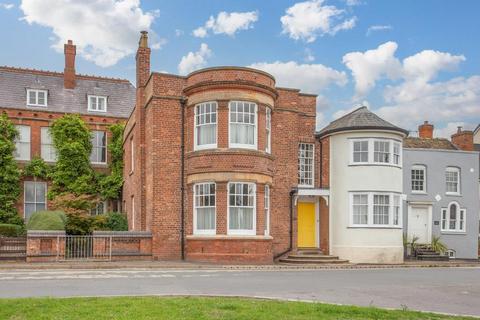 Burford, Tenbury Wells 4 bed townhouse for sale