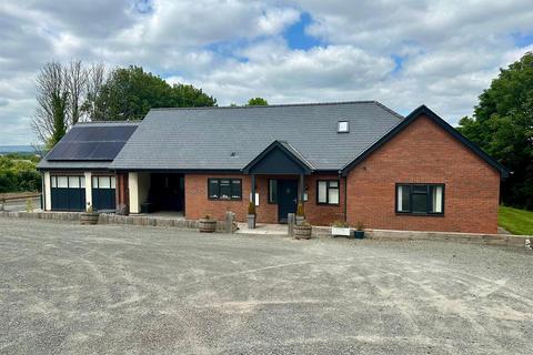 Clehonger, Hereford 4 bed detached house for sale