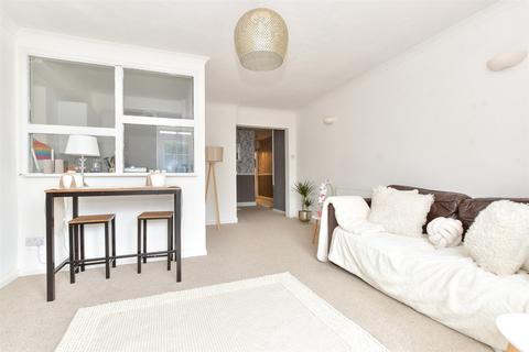 Dover Street, Ryde, Isle of Wight 2 bed maisonette for sale