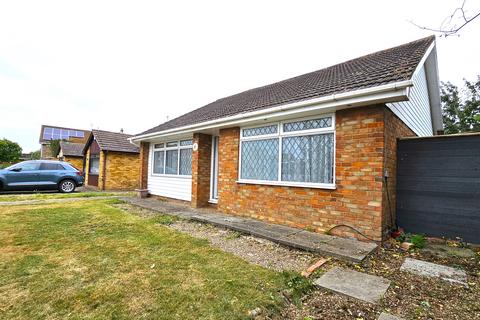 Rosemary Avenue, Minster On Sea ME12 3 bed detached bungalow for sale