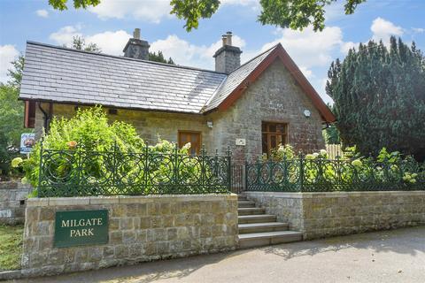 Ashford Road, Bearsted, Maidstone, Kent 4 bed chalet for sale