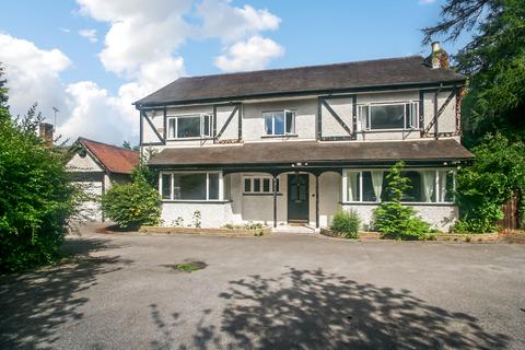 Cullesden Road, Kenley, CR8 5 bed detached house for sale