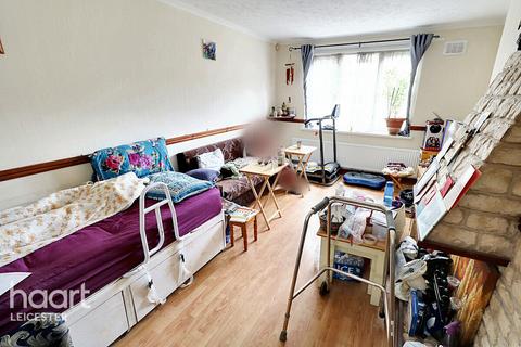Amadis Road, Leicester 3 bed end of terrace house for sale