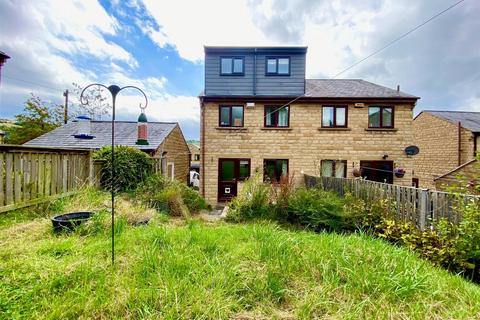 Caldercroft, Elland 4 bed detached house for sale