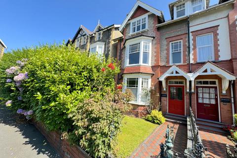 Caradoc Road, Aberystwyth 6 bed semi