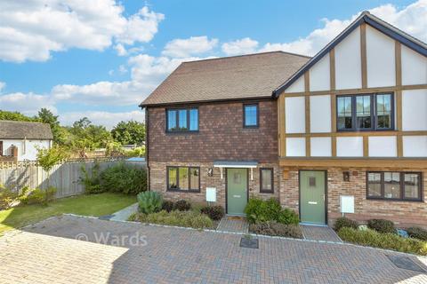 Sapphire Park, Sutton Valence, Kent 3 bed semi