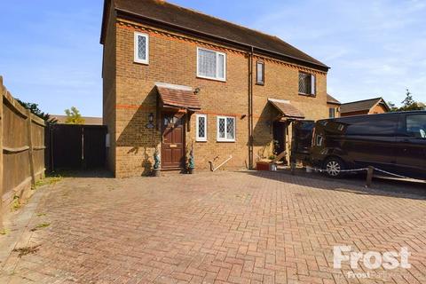 Napier Walk, Ashford, Surrey, TW15 3 bed end of terrace house for sale