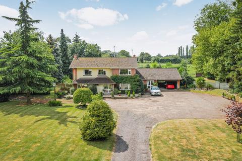 Chequers Lane, Saham Toney, IP25 4 bed detached house for sale
