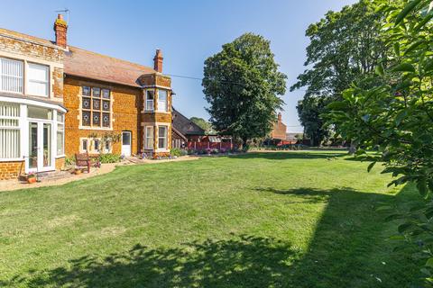 Hunstanton 11 bed detached house for sale
