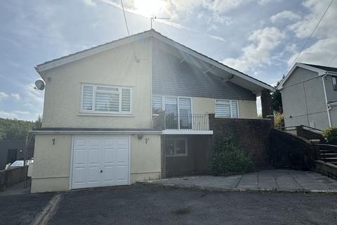 Penybanc Road, Ammanford... 3 bed detached house for sale