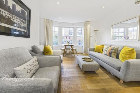 Feathers Place, London, SE10 9NE 2 bed maisonette for sale